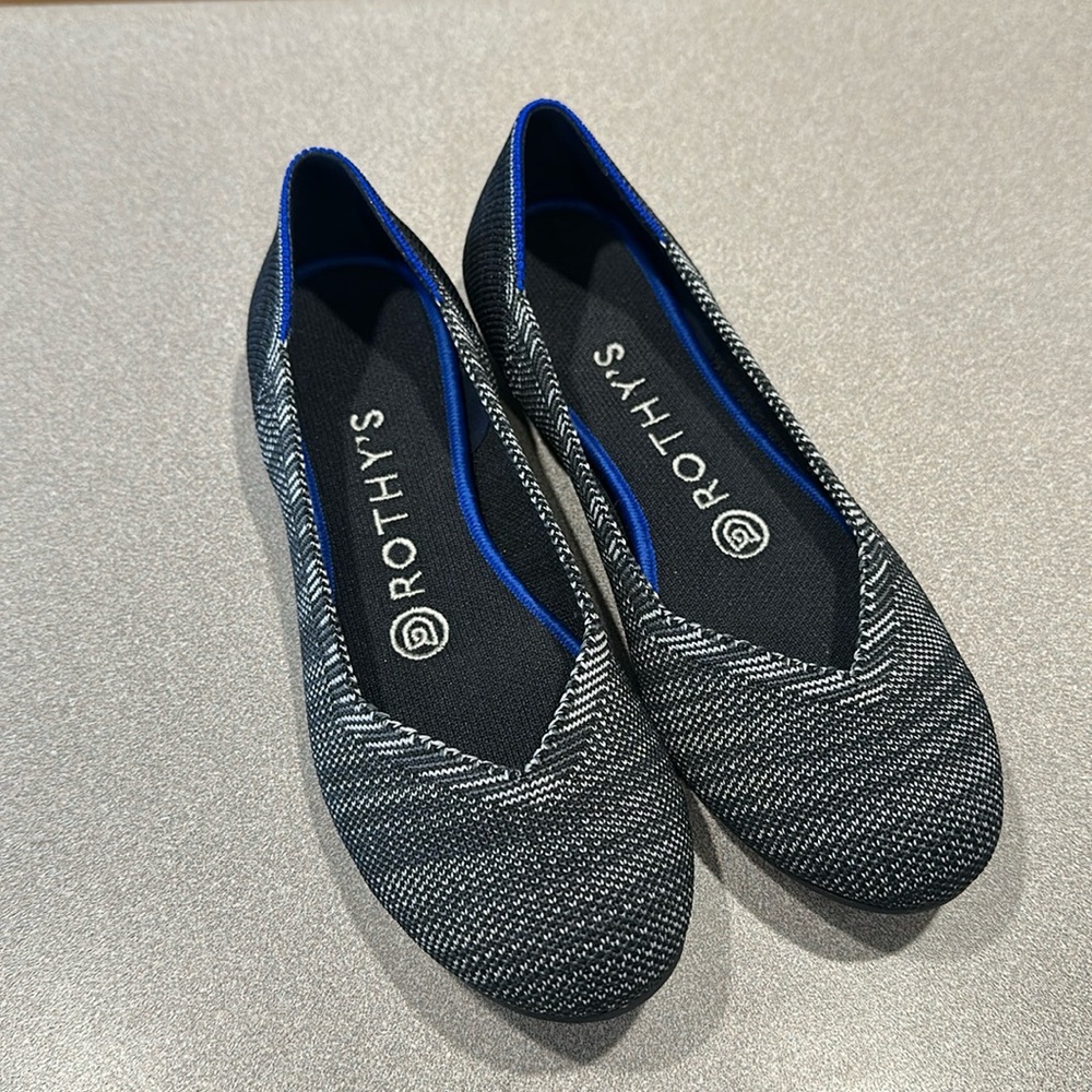 Rothy’s, size 6, new-worn once. Black/grey/white